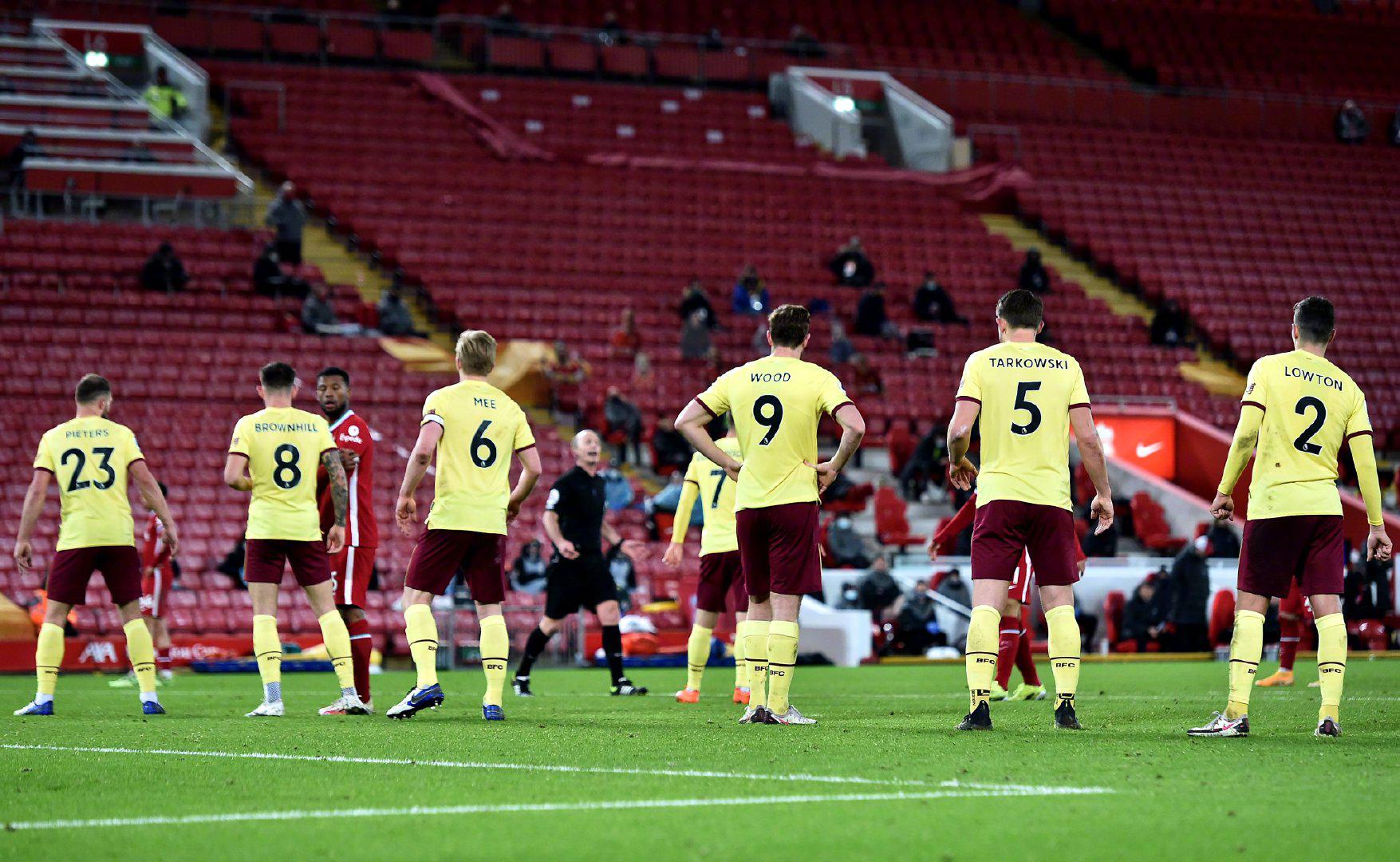 提供资金和 提供资金和